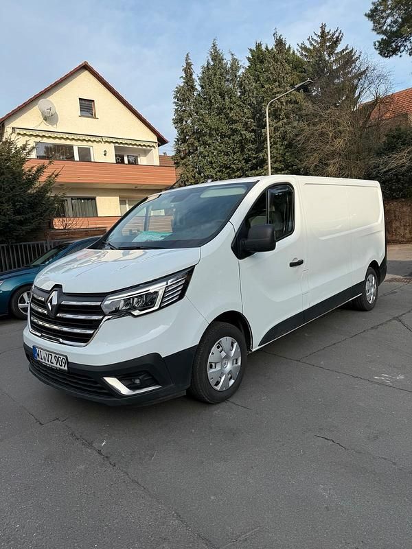 Weiß Gebraucht 2022 Renault Trafic Van / Kleinbus | 14.350 € - Bild 1/4