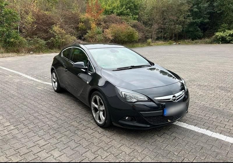 Schwarz Gebraucht 2012 Opel Astra GTC Edition Coupé | 5.500 € (Fairer Preis) - Bild 1/4
