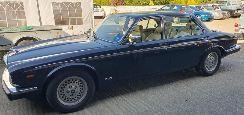 Gebraucht Jaguar XJ 264 PS (194 kW) 1993 Blau Limousine