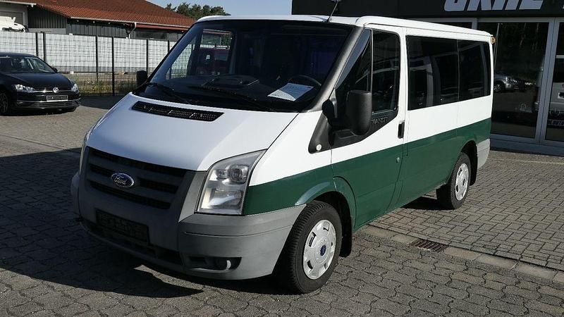 Weiß Gebraucht 2010 Ford Transit Kombi | 3.990 € (Guter Preis) - Bild 1/4