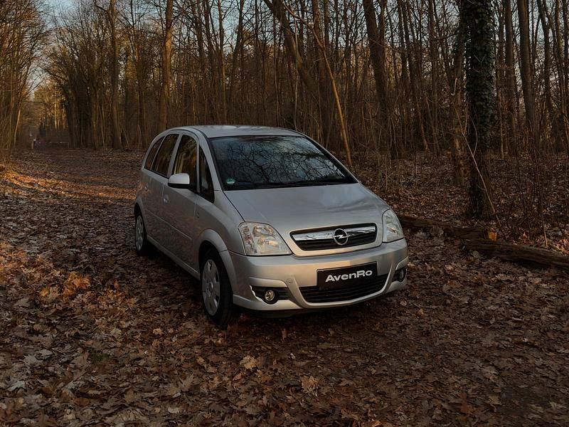 Gebraucht Opel Meriva 105 PS (77 kW) 2007 Silber Van / Kleinbus