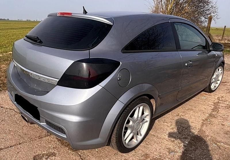 Gebraucht Opel Astra GTC 170 PS (125 kW) 2005 Silber Kleinwagen