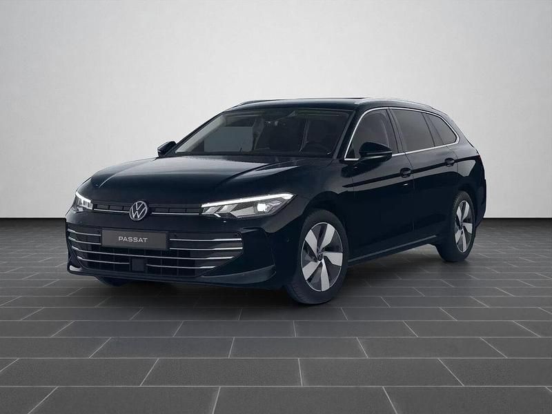 Grenadillschwarz metallic (metallic) Gebraucht 2025 VW Passat Business Kombi | 32.980 € (Fairer Preis) - Bild 1/4