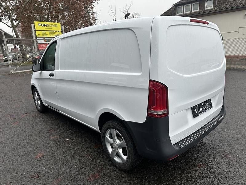 Gebraucht Mercedes Vito 163 PS (119 kW) 2015 Weiß Van
