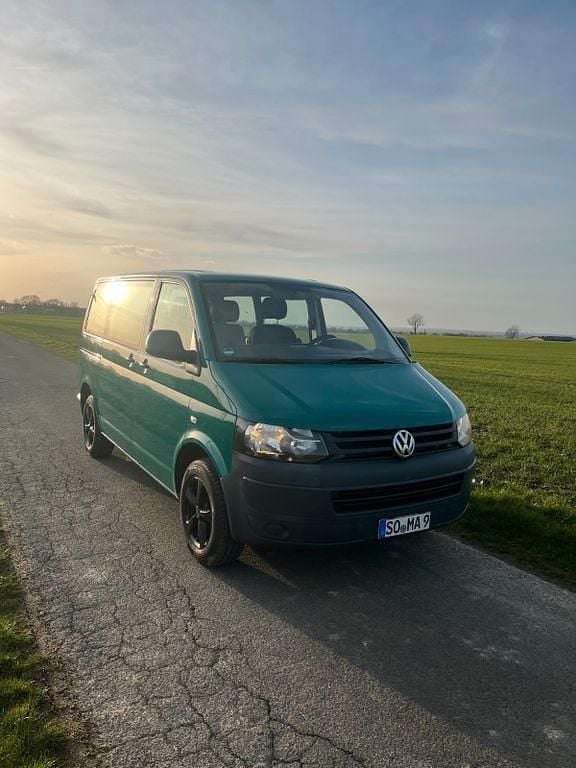 Gebraucht VW T5 140 PS (102 kW) 2011 Grün Van