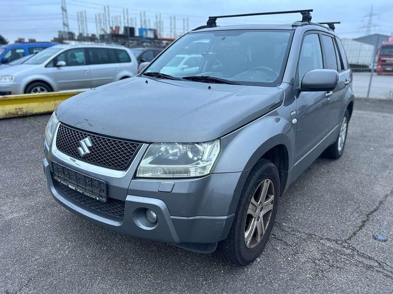Gebraucht Suzuki Grand Vitara 129 PS (94 kW) 2007 Grau SUV