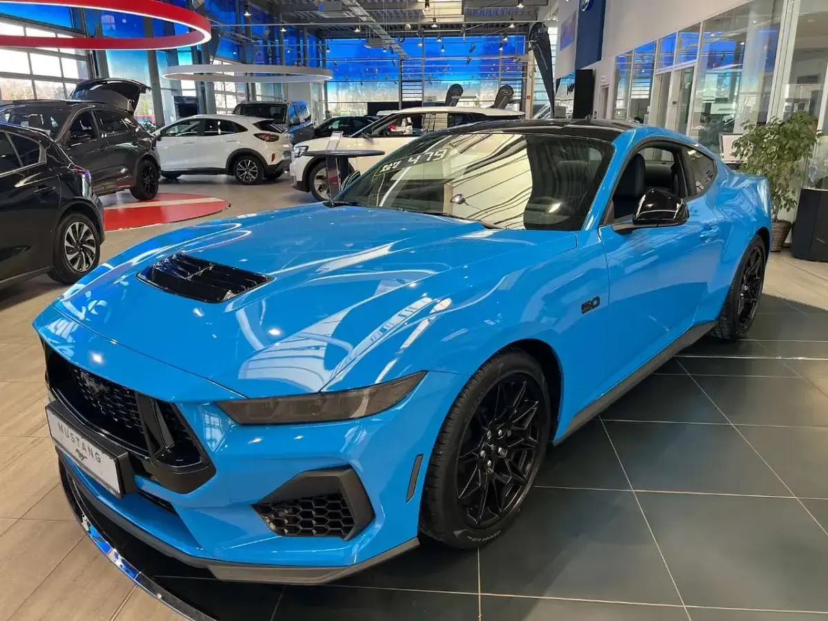 Neu Ford Mustang GT Fastback 446 PS (328 kW) 2025 Grabber blue metallic Coupé