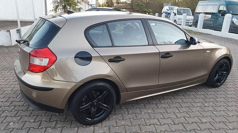 Gebraucht BMW 116 Performance 116 PS (85 kW) 2006 Gold Kleinwagen