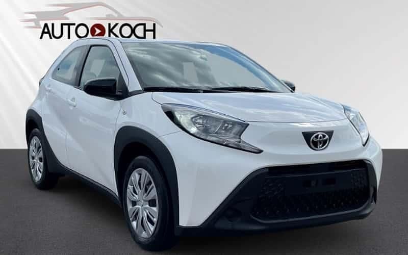 Weiß Gebraucht 2025 Toyota Aygo X Business Edition SUV | 16.940 € (Fairer Preis) - Bild 1/4