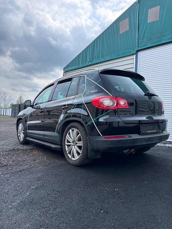 Schwarz Gebraucht 2010 VW Tiguan Team SUV | 8.500 € (Fairer Preis) - Bild 1/4