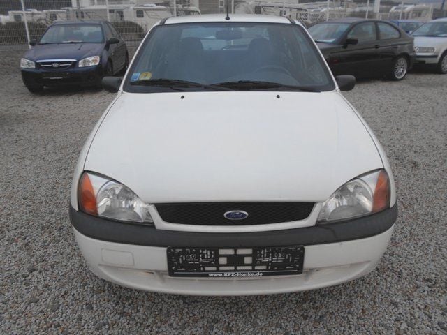 Gebraucht Ford Fiesta 75 PS (55 kW) 2000 Weiß Kleinwagen