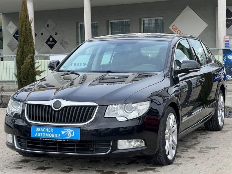 Schwarz Gebraucht 2009 Skoda Superb Elegance Limousine | 7.790 € (Fairer Preis) - Bild 1/4