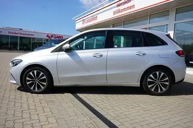 Gebraucht Mercedes B250 Style 218 PS (160 kW) 2022 Silber Kleinwagen