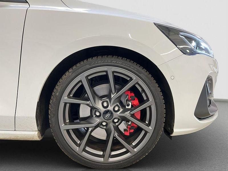Gebraucht Ford Focus ST 280 PS (205 kW) 2024 Weiß Limousine