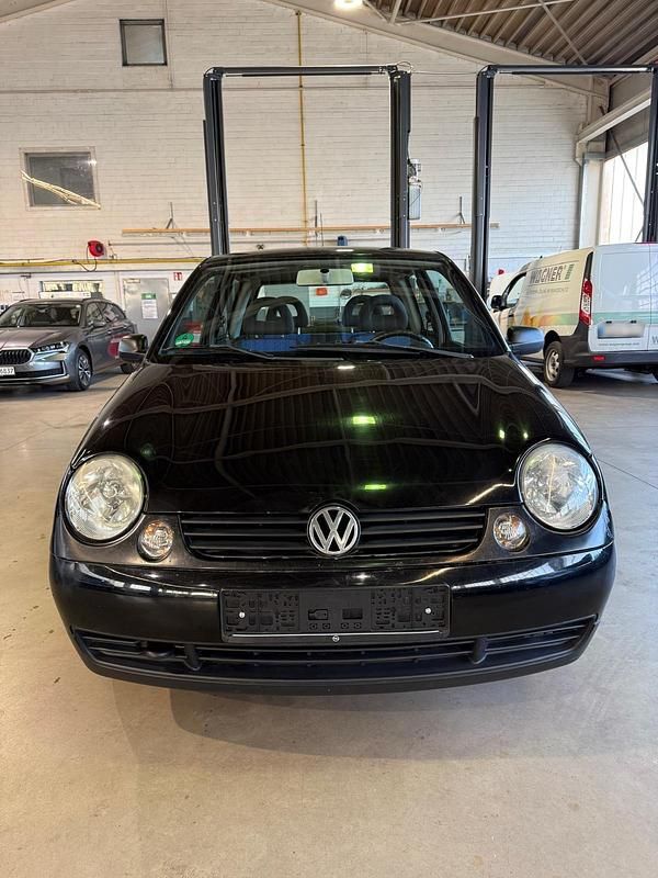Second-hand VW Lupo 60 CP (44 kW) 2002 Negru Hatchback