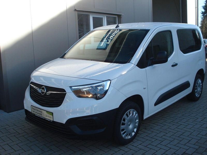 Weiß Gebraucht 2023 Opel Combo Life Kombi | 17.990 € (Guter Preis) - Bild 1/4
