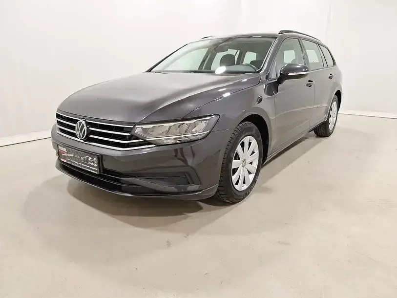 Gebraucht VW Passat Conceptline 150 PS (110 kW) 2022 Mangangrau metallic Kombi