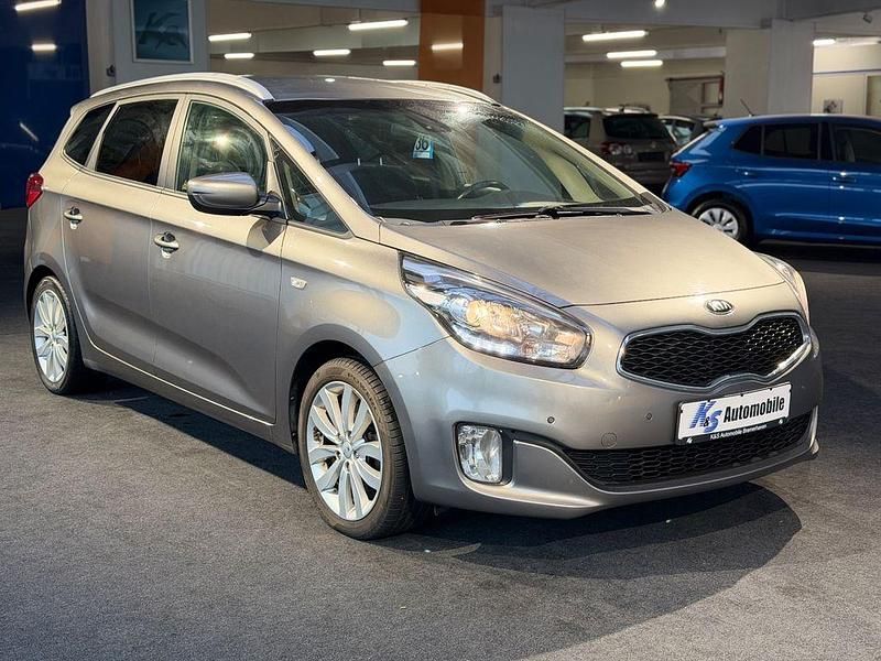 Gold Gebraucht 2017 Kia Carens Van / Kleinbus | 8.999 € (Fairer Preis) - Bild 1/4