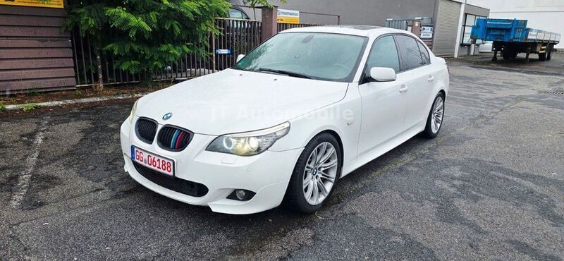 Weiß Gebraucht 2007 BMW 523 Sport Line Limousine | 6.500 € (Fairer Preis) - Bild 1/4