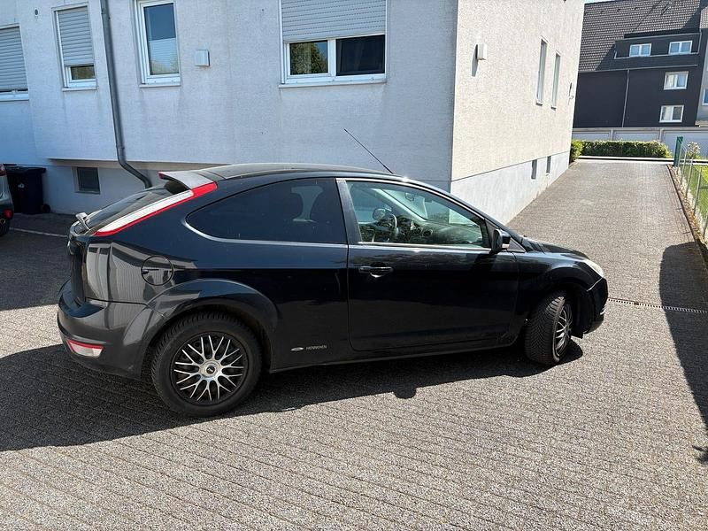 Usata Ford Focus 100 CV (73 kW) 2009 Nero Berlina