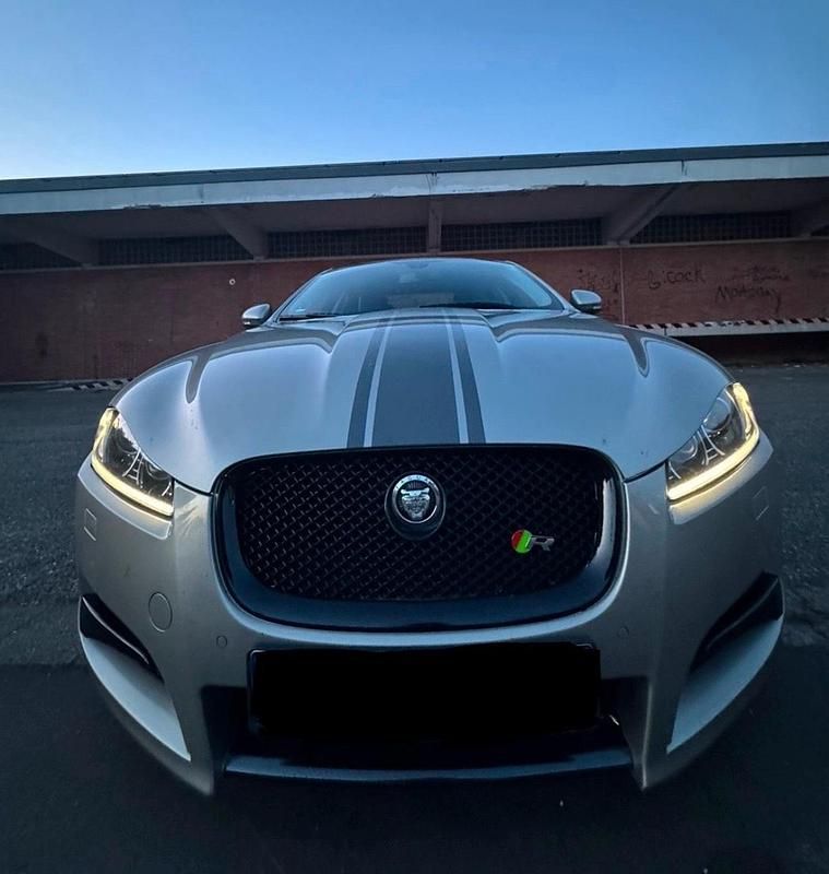 Beige Gebraucht 2011 Jaguar XF Limousine | 10.500 € - Bild 1/4