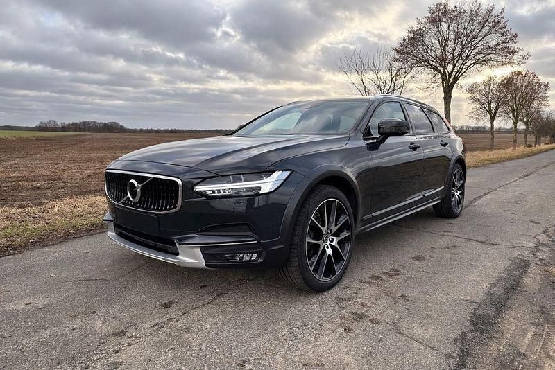 Gebraucht Volvo V90 CC Pro 235 PS (172 kW) 2019 Grau Kombi