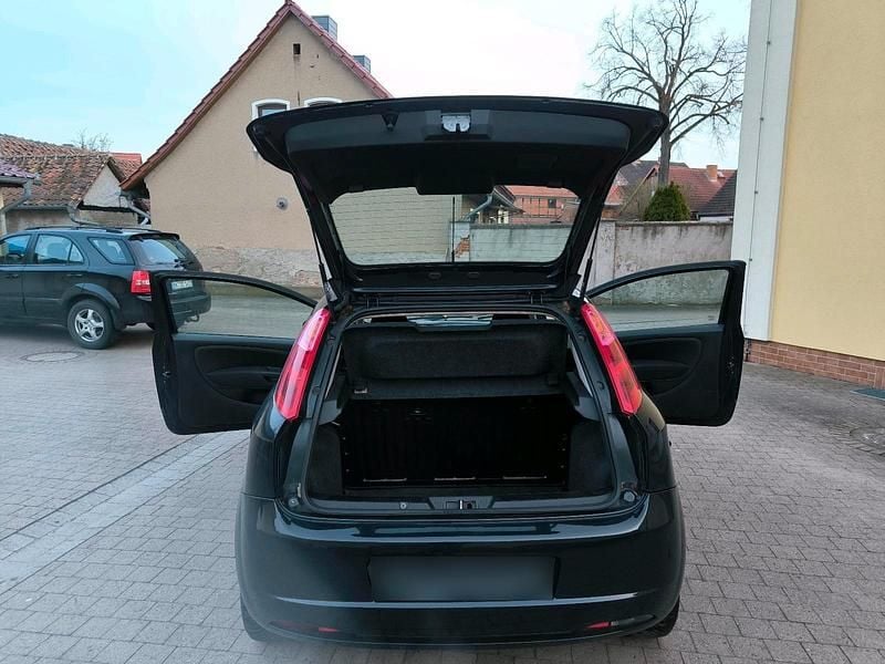 Gebraucht Fiat Punto 65 PS (47 kW) 2009 Blau Kleinwagen