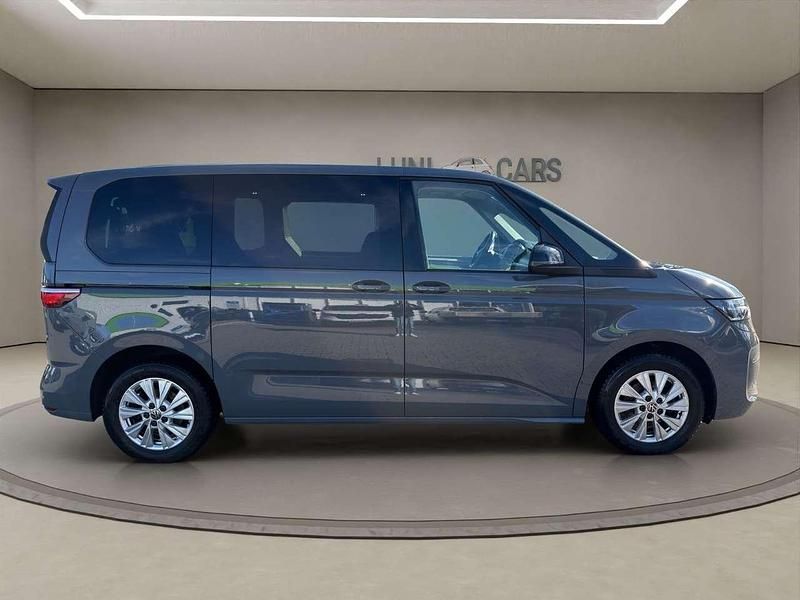 Gebraucht VW Multivan 150 PS (110 kW) 2023 Grau Van