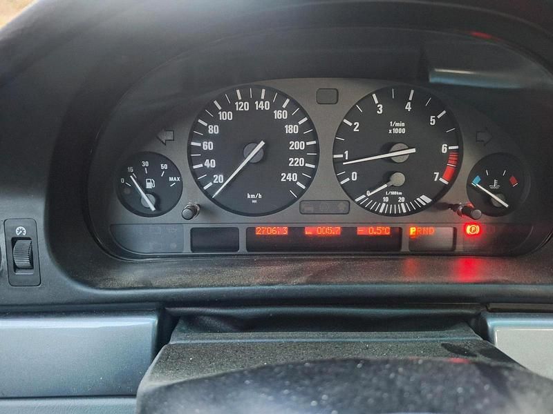 Gebraucht BMW 525 192 PS (141 kW) 2000 Blau Kombi