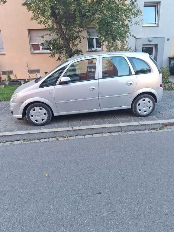 Grau Gebraucht 2007 Opel Meriva Van / Kleinbus | 2.999 € (Fairer Preis) - Bild 1/4