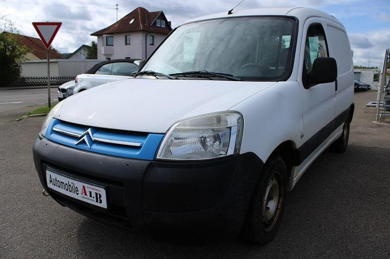 Weiß Gebraucht 2007 Citroën Berlingo Van / Kleinbus | 2.290 € (Fairer Preis) - Bild 1/4