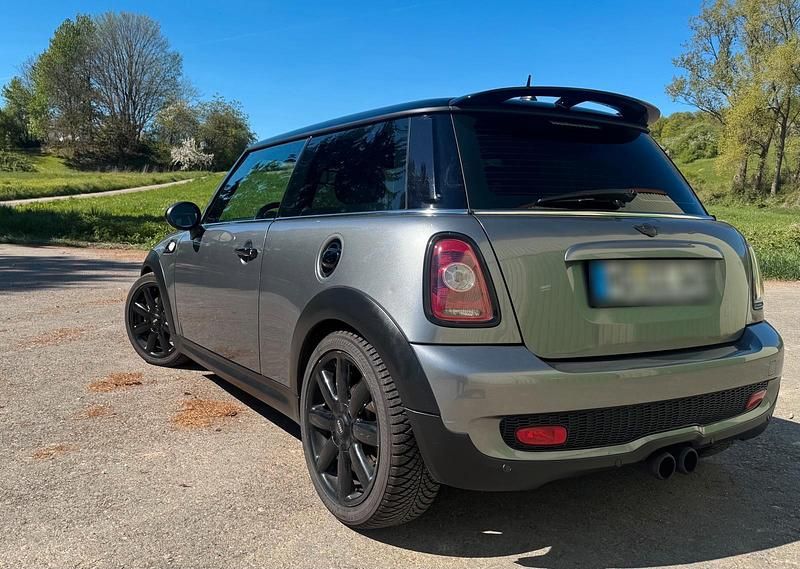 Usata Mini Cooper 185 CV (136 kW) 2010 Grigio Utilitaria
