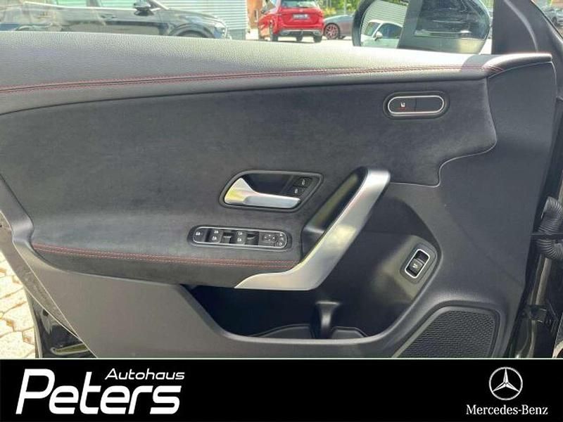 Gebraucht Mercedes CLA220 AMG line 190 PS (139 kW) 2021 Nachtschwarz Limousine
