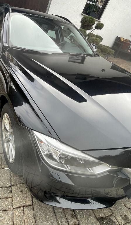 Schwarz Gebraucht 2014 BMW 318 Kombi | 7.900 € (Guter Preis) - Bild 1/4