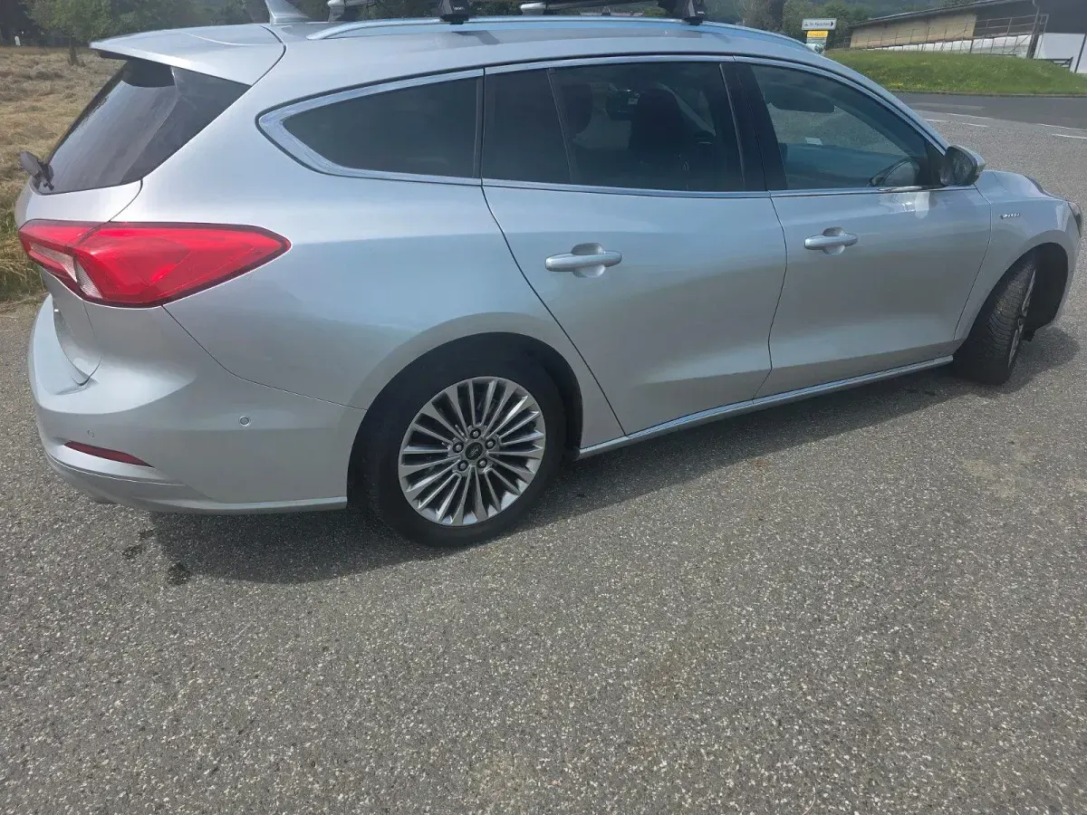 Gebraucht Ford Focus Vignale 150 PS (110 kW) 2020 Silber Kombi