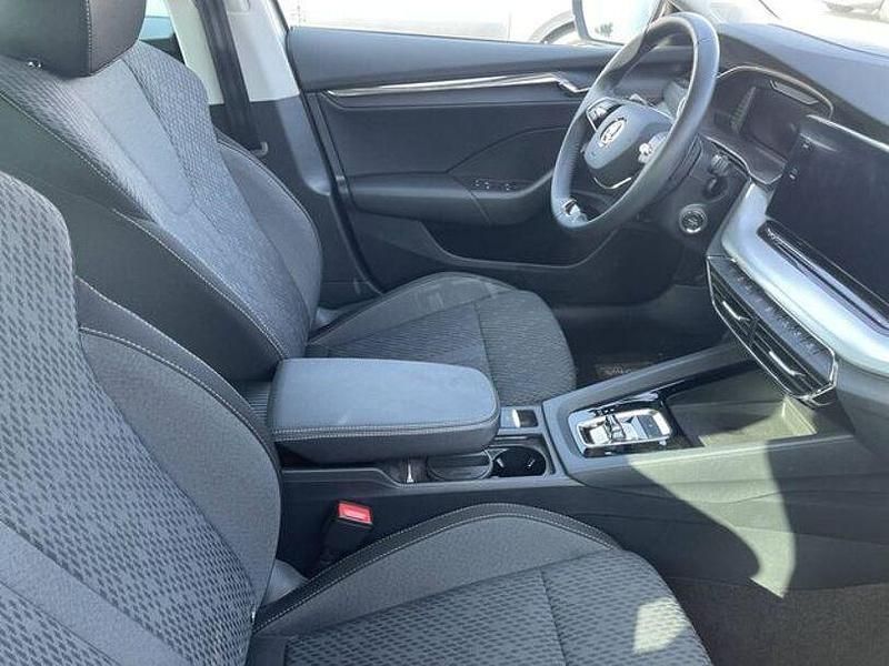 Second-hand Skoda Octavia Style 204 CP (150 kW) 2021 Argintiu Berlinǎ