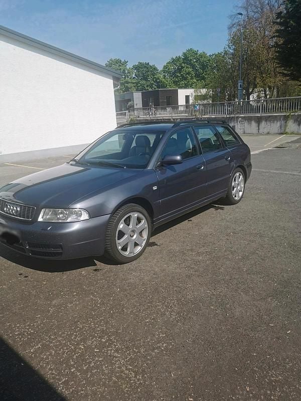 Second-hand Audi S4 265 CP (194 kW) 2000 Gri Break