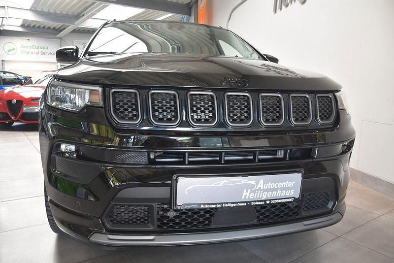 Schwarz Gebraucht 2024 Jeep Compass SUV | 26.480 € (Fairer Preis) - Bild 1/4