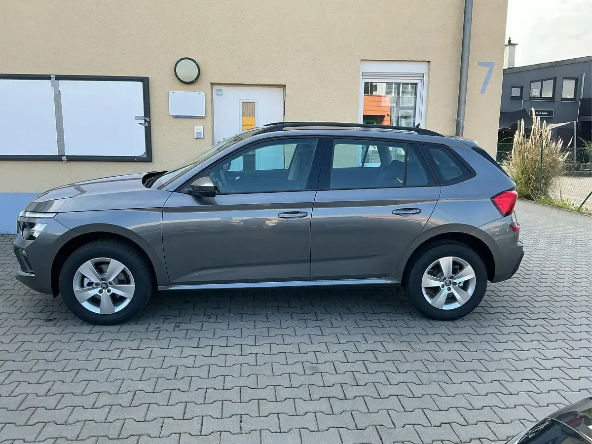 Neu Skoda Kamiq Classic 116 PS (85 kW) 2026 Grau SUV