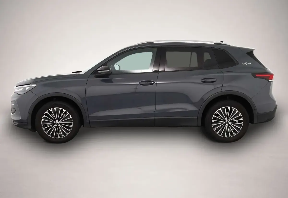 Gebraucht VW Tiguan Goal 150 PS (110 kW) 2025 Delfingrau metallic SUV