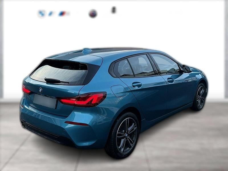 Gebraucht BMW 118 Sport Line 136 PS (100 kW) 2021 Blau metallic Kleinwagen
