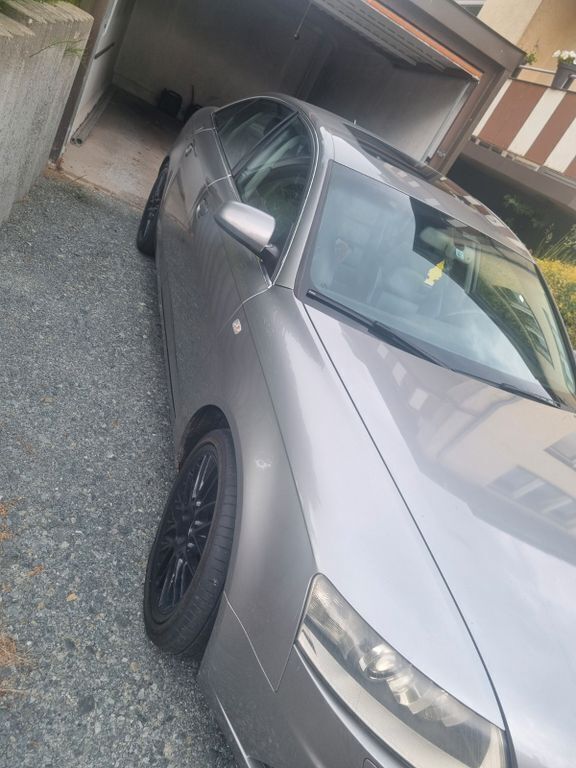 Grau Gebraucht 2005 Audi A6 Limousine | 3.499 € (Guter Preis) - Bild 1/4