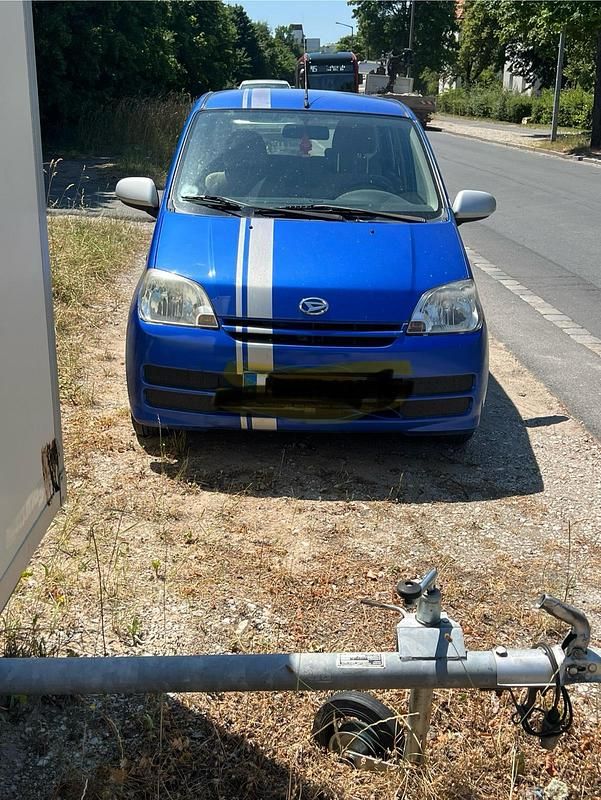 Blau Gebraucht 2006 Daihatsu Cuore Kleinwagen | 1.000 € (Superpreis) - Bild 1/4