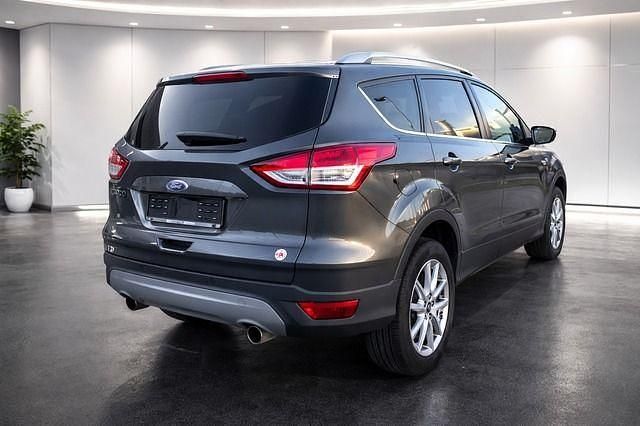 Gebraucht Ford Kuga Titanium 150 PS (110 kW) 2016 Grau SUV