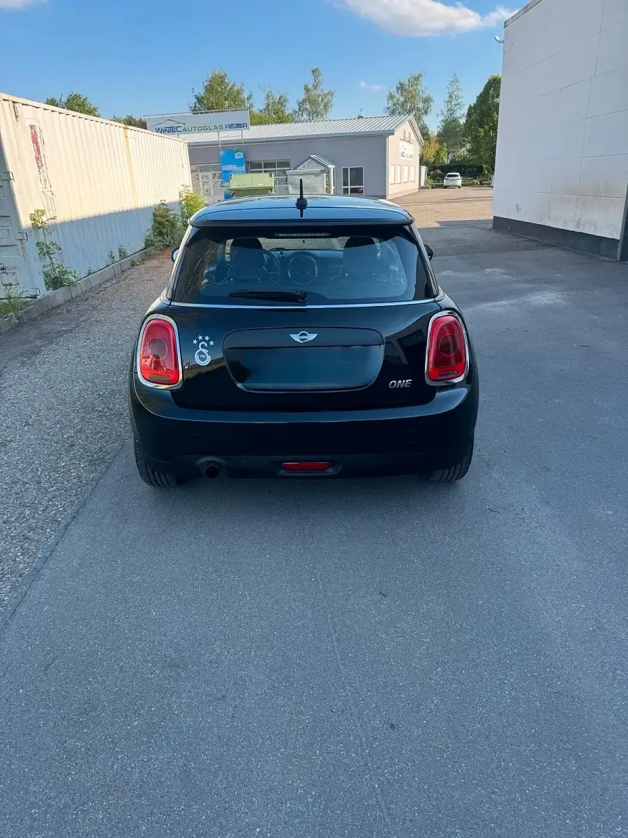 Occasion Mini ONE 102 PK (75 kW) 2017 Zwart Hatchback