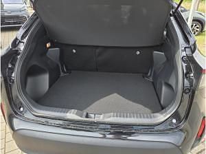 Neu Toyota Yaris Cross 131 PS (96 kW) 2025 Schneeweiss SUV