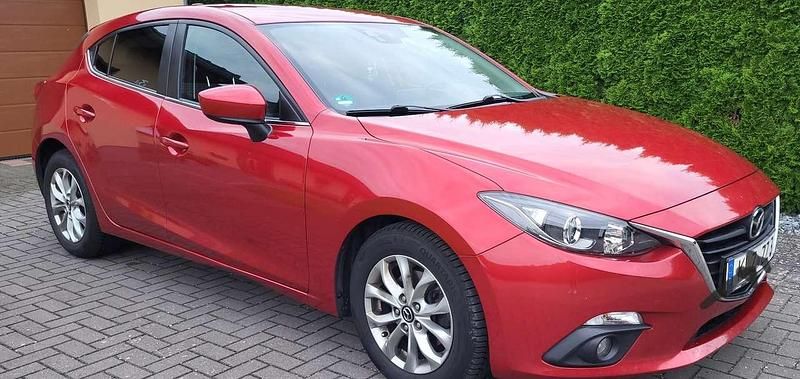 Rot Gebraucht 2014 Mazda 3 Center-Line Limousine | 8.500 € (Guter Preis) - Bild 1/4