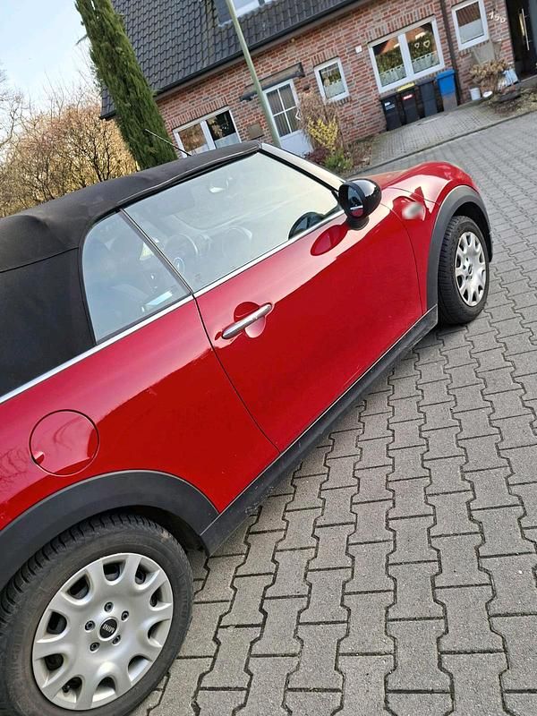 Gebraucht Mini Cooper Cabriolet 136 PS (100 kW) 2018 Rot Cabrio