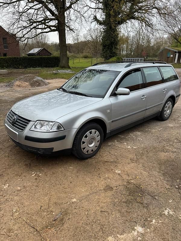 Gebraucht VW Passat 116 PS (85 kW) 2002 Silber Kombi