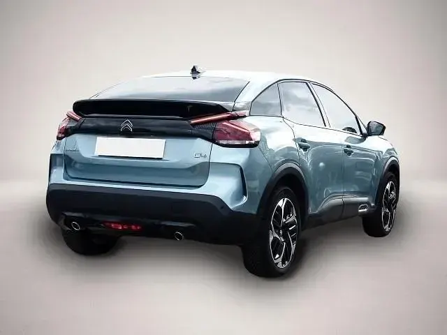 Gebraucht Citroën C4 Shine 131 PS (96 kW) 2024 Manufacturer SUV